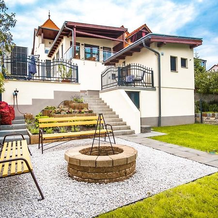 Kiss-Henezi Guest House Keszthely Eksteriør bilde
