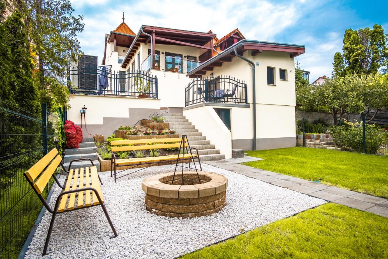 Kiss-Henezi Guest House Keszthely Eksteriør bilde