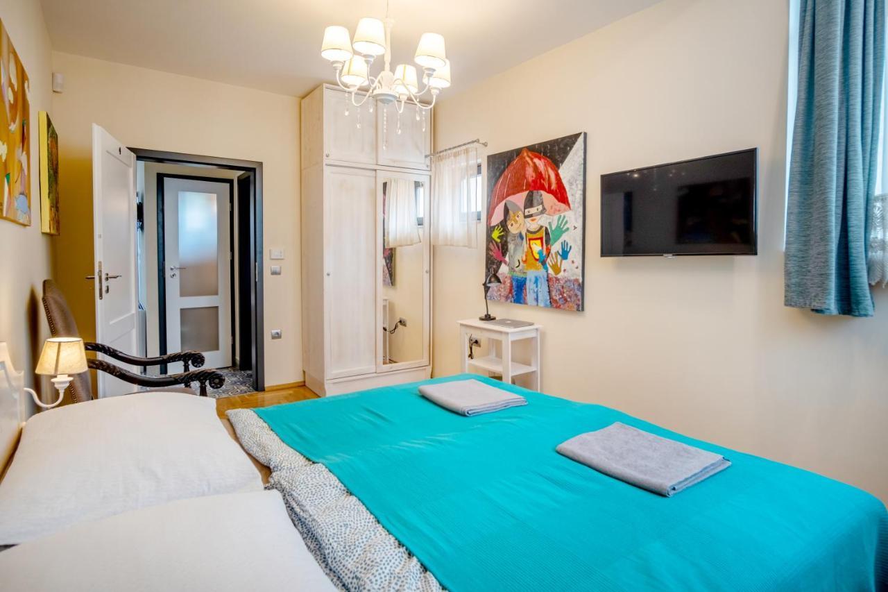 Kiss-Henezi Guest House Keszthely Eksteriør bilde