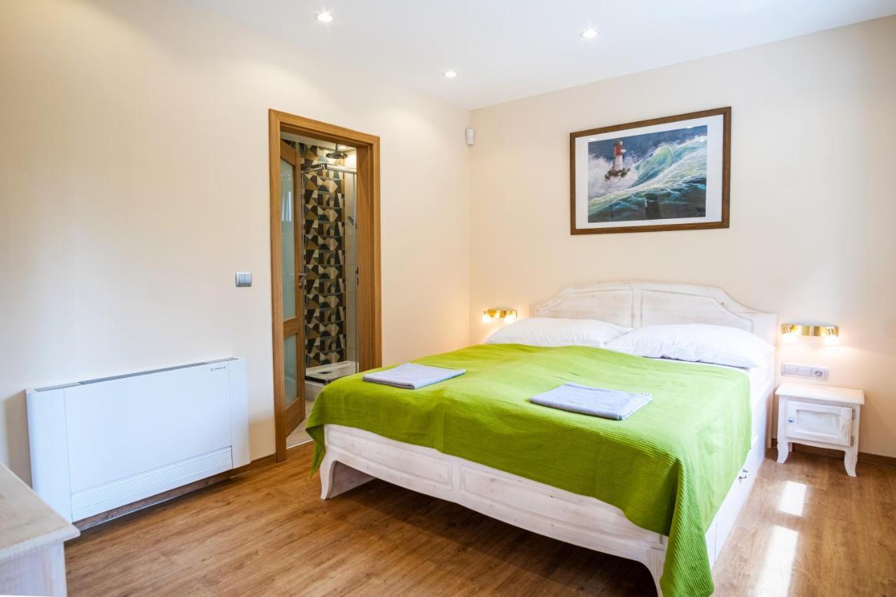 Kiss-Henezi Guest House Keszthely Eksteriør bilde