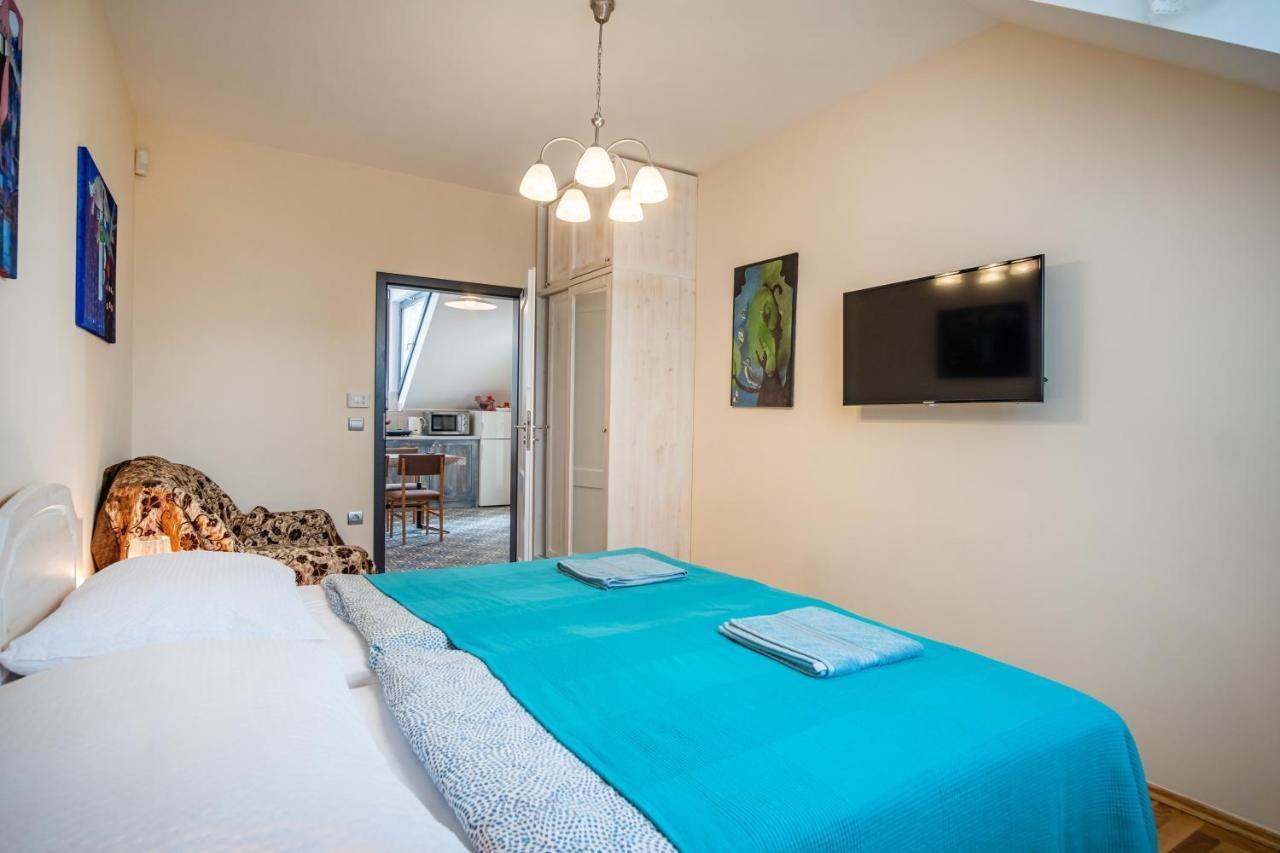 Kiss-Henezi Guest House Keszthely Eksteriør bilde